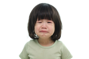 泣く子供