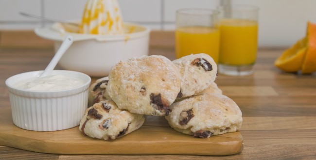 スコーンとクリーム